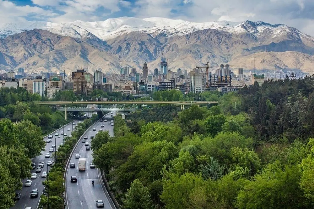 هوای تهران روز اول آبان قابل قبول است