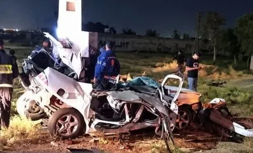 واژگونی خودرو در پیشوا جان دو نفر را گرفت