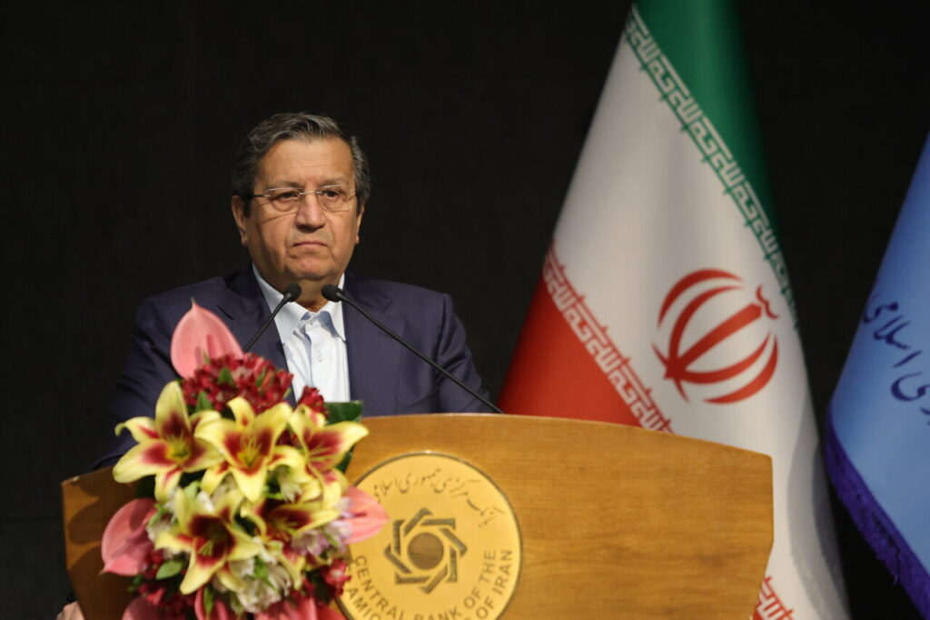 واکنش همتی به ادعاهای وزیر خزانه داری آمریکا درباره اقتصاد ایران