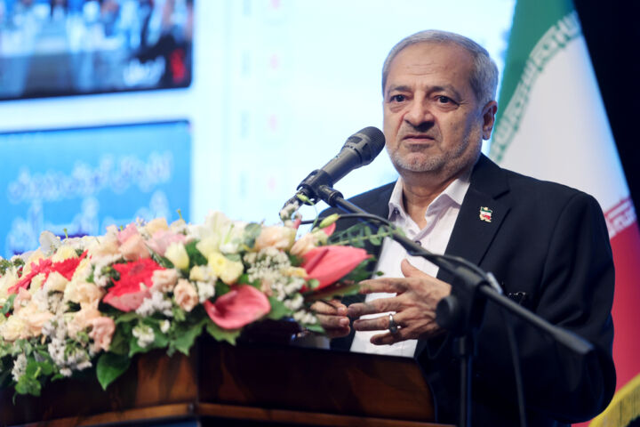 وزیر آموزش و پرورش میدان اصلی جنگ ذهن دانش آموزان است اعتکاف ۸۰۰ هزار دانش آموز برای نخستین بار