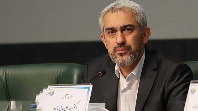 وزیر اقتصاد جنگ اقتصادی عامل اصلی گرانی در کشور است