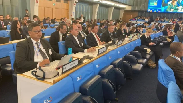 وزیر جهاد کشاورزی استفاده از گرسنگی در منازعات قواعد انسانی را نقض می کند