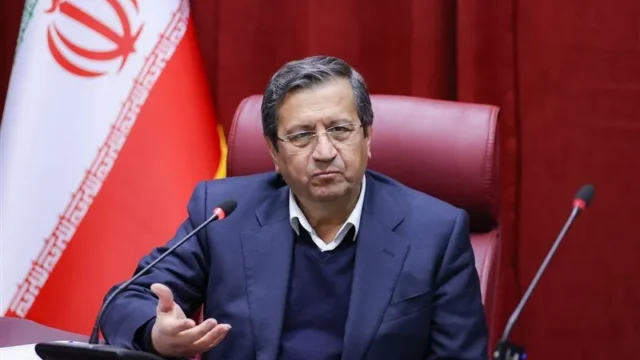 وعده امیدبخش همتی در بازار ارز با تزریق ۲ میلیارد دلار