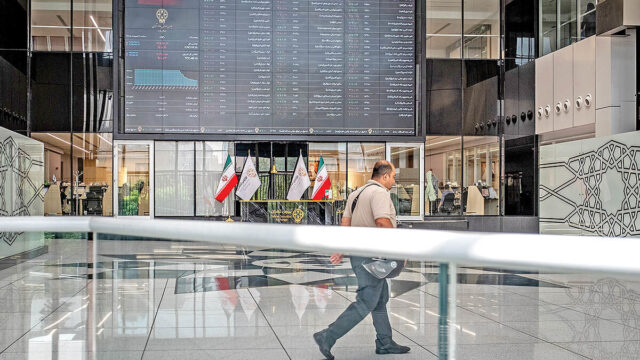 پیش بینی بورس فردا سه شنبه ۲۸ مهر و تأثیر ریسک های سیاسی