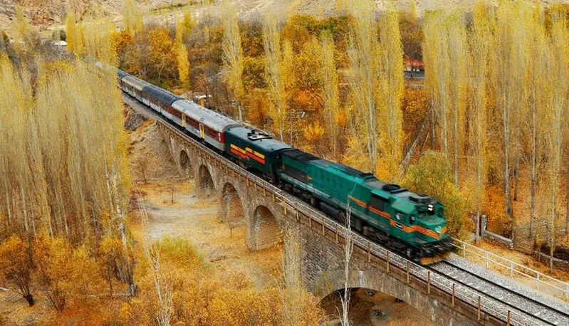 پیش فروش بلیت قطار از فردا آغاز می شود