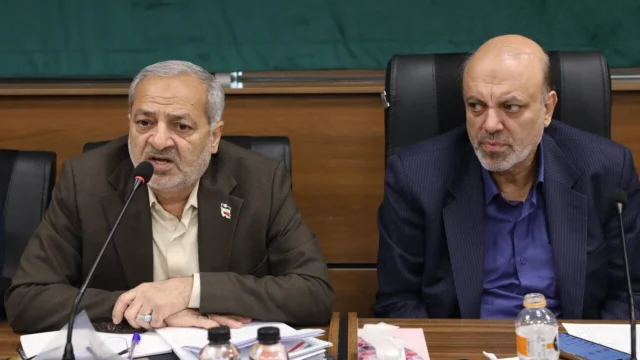 پیگیری جدی معیشت فرهنگیان مسکن و بیمه در کانون توجه آموزش و پرورش