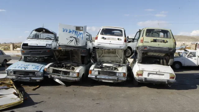 کاهش شدید ورود خودرو به مراکز اسقاط در ایران