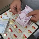 کاهش ۱۰۰ تومانی قیمت لیر ترکیه به ۵۲۳۰ تومان در بازار