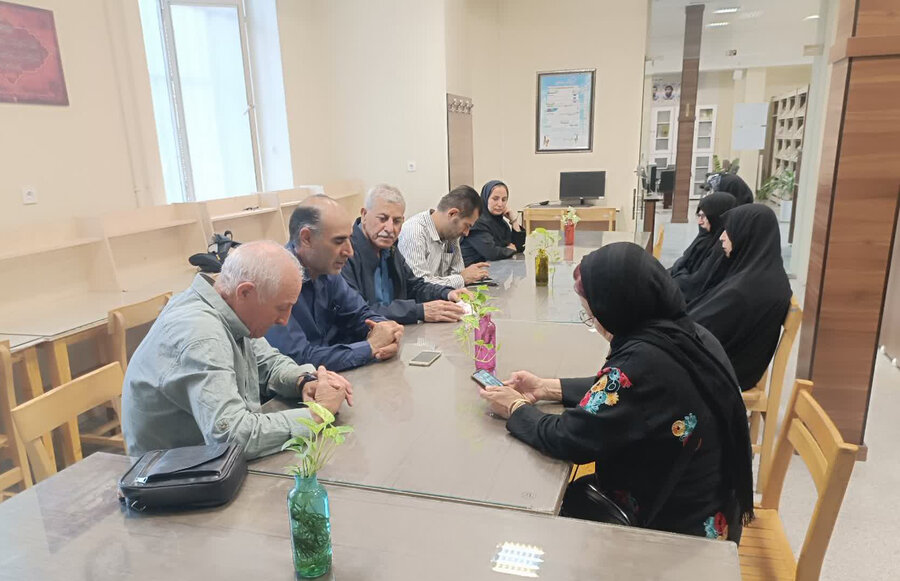 کتابخانه عمومی اسدآباد میزبان سالمندان در نشست سه شنبه های سالمندی