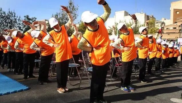 کمبود ۸۰۰ معلم ورزش در تهران معلمان بازنشسته به کمک می آیند